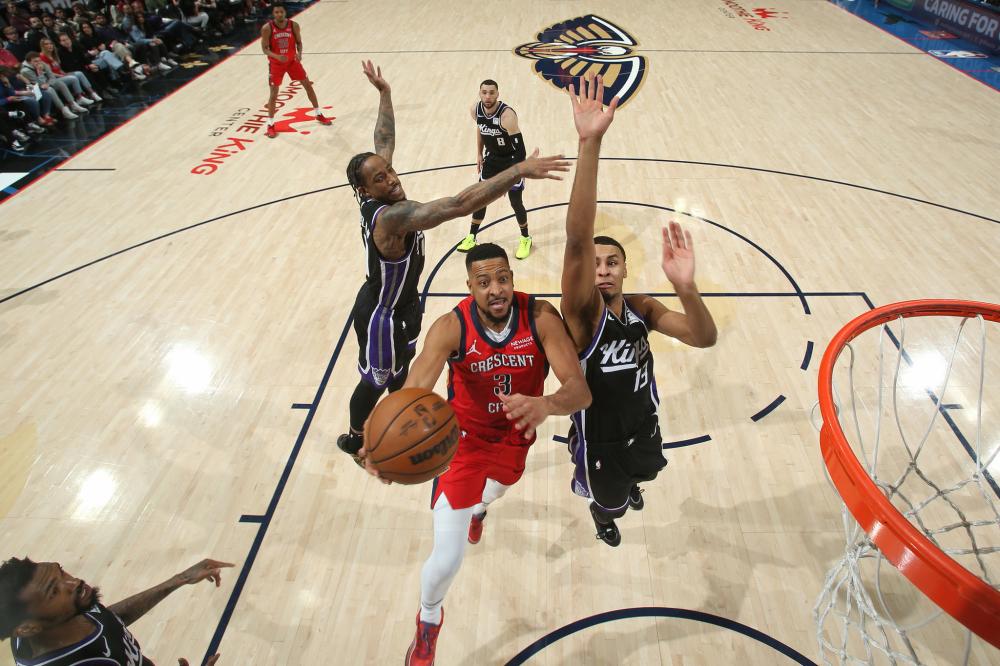 更暴露出战 更暴露出战