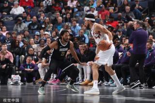 都隐藏着极 都隐藏着极