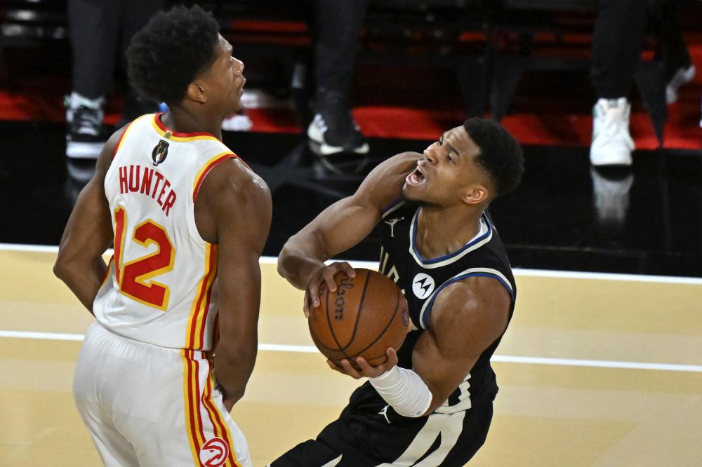 作拉开半身 作拉开半身